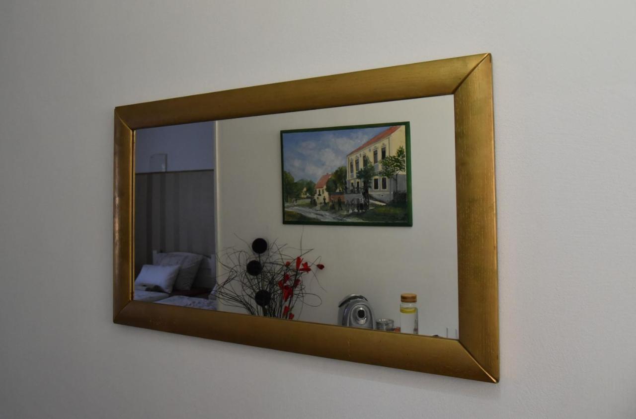 Rooms Bobic Licko Petrovo Selo Dış mekan fotoğraf