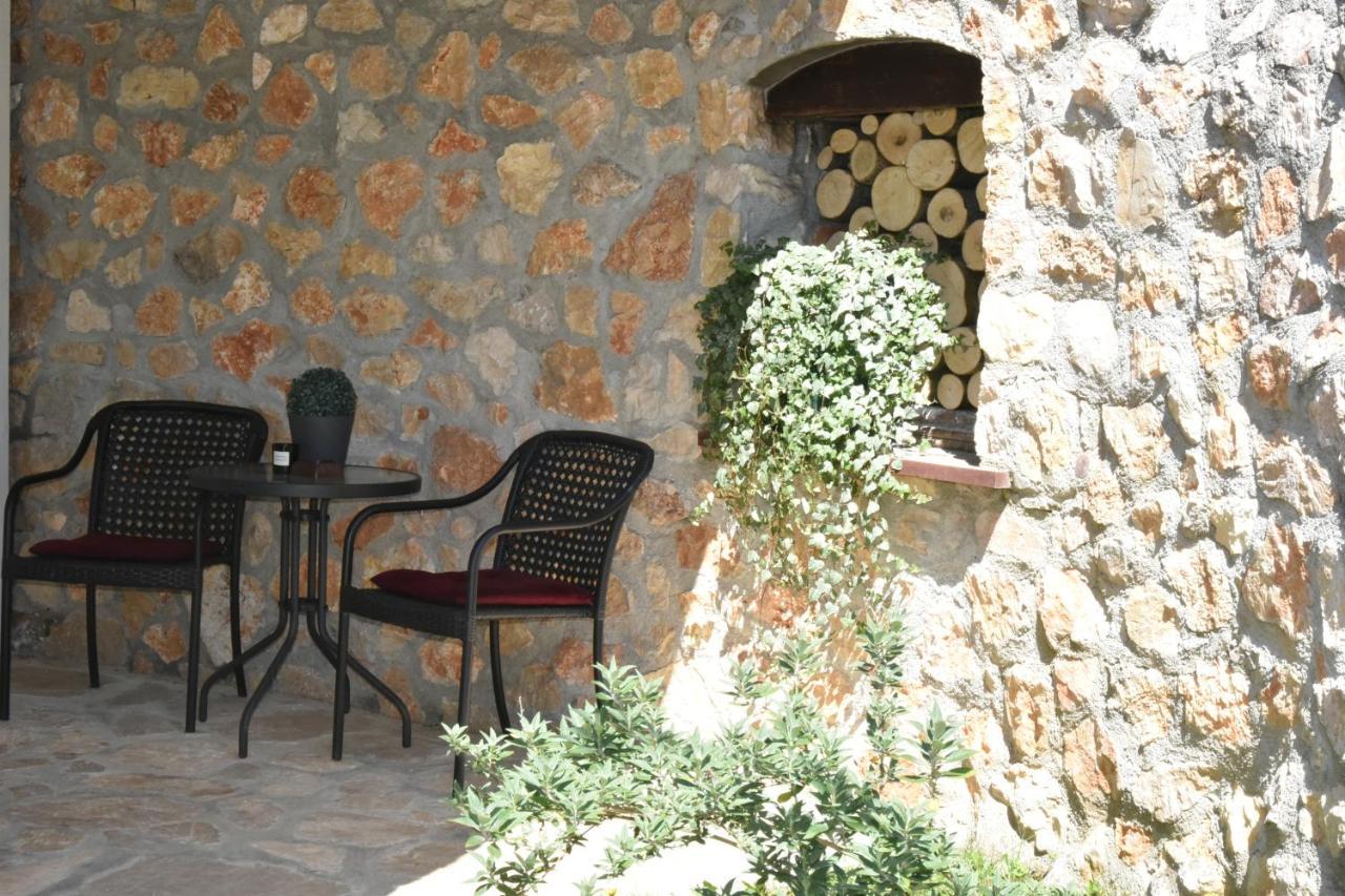 Rooms Bobic Licko Petrovo Selo Dış mekan fotoğraf